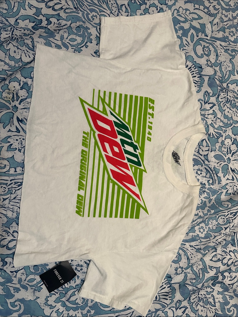 Mountain Dew Graphic Logo Tee - White with Green & Red Print Crop top